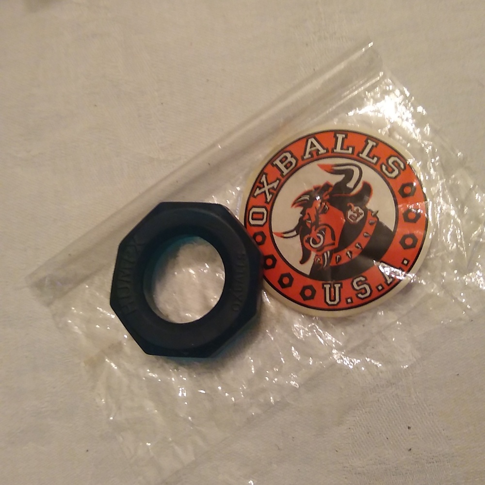 1 OXBALLS C-RING